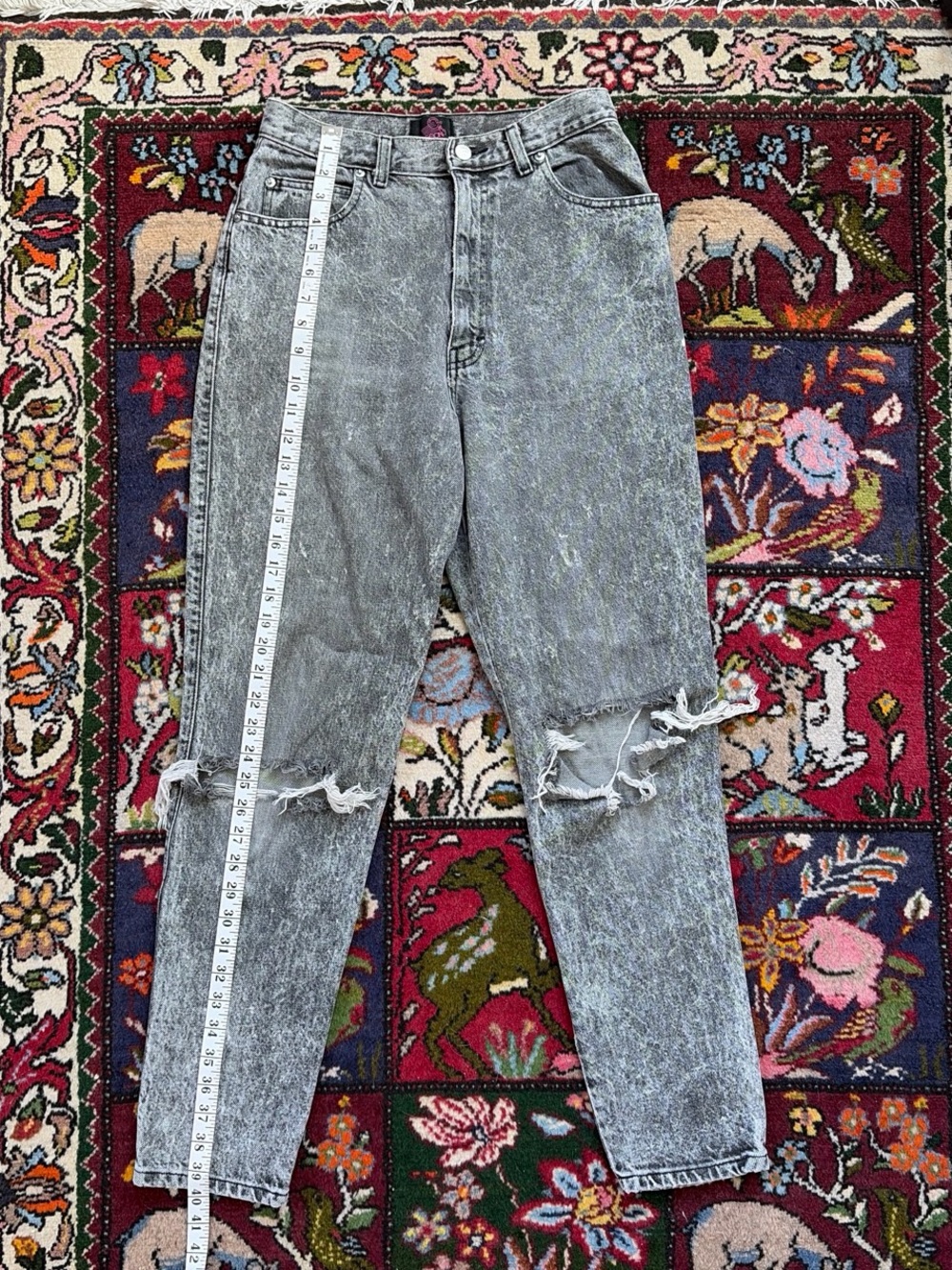 Sasson Jeans Women’s High-Rise Distressed Grey Acid-Wash